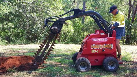 mini excavator hire sunshine coast|dingo hire sunshine coast.